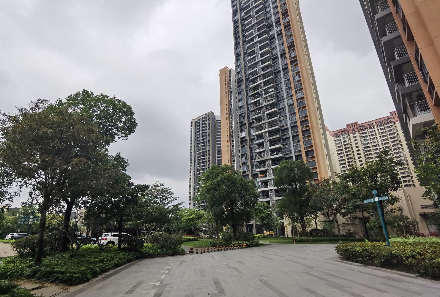 雅居乐万象郡二期大四房送一个杂物间电梯低层视野无遮挡