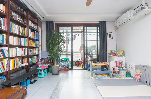 首经贸中街1号院3室1厅114.59㎡548万二手房图片