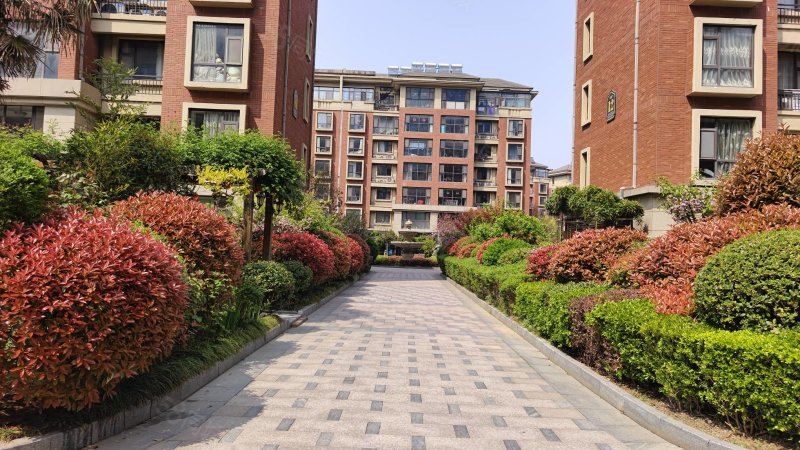 澜泊湾电梯洋房证过二  带车位 三河口  34中  洋房小区