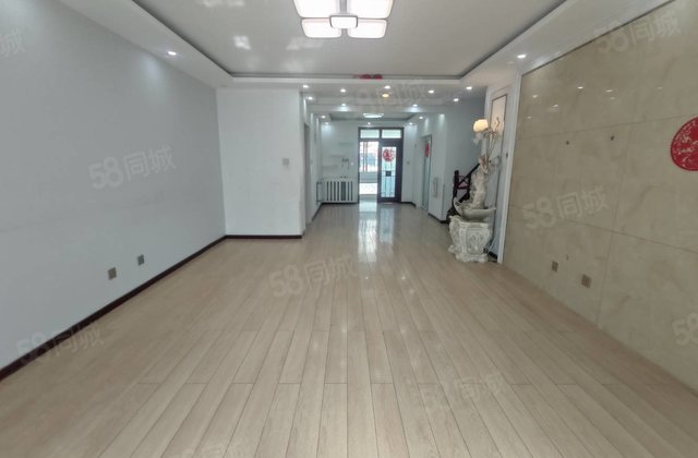 复式带大露台送车库双阳台鸿顺花园 阳光实验鸿顺花园