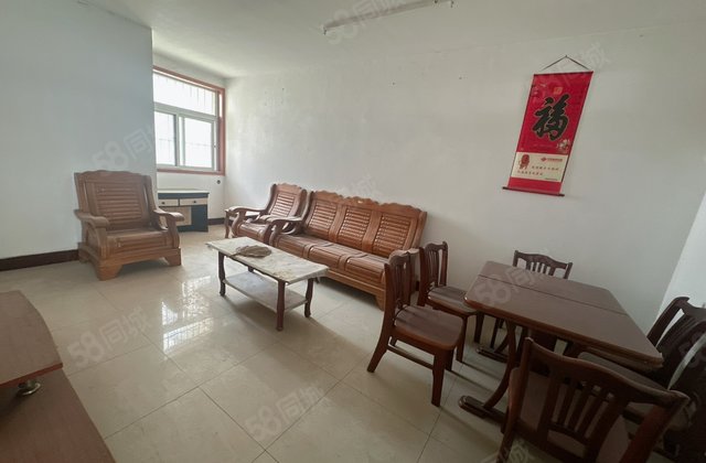 急售 伟业中华苑 多层2楼 带地下室 正规三室两厅 全明户型