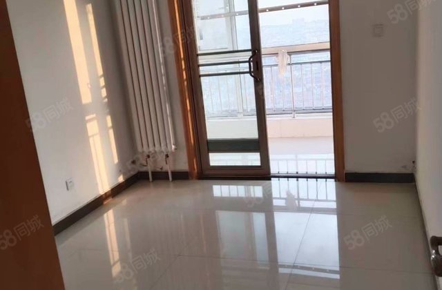 莒南阳光国际小区3室2厅120㎡39万二手房图片