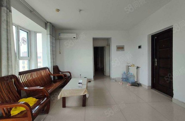 急售   ，电梯好楼层东边户小三室55万，免大税