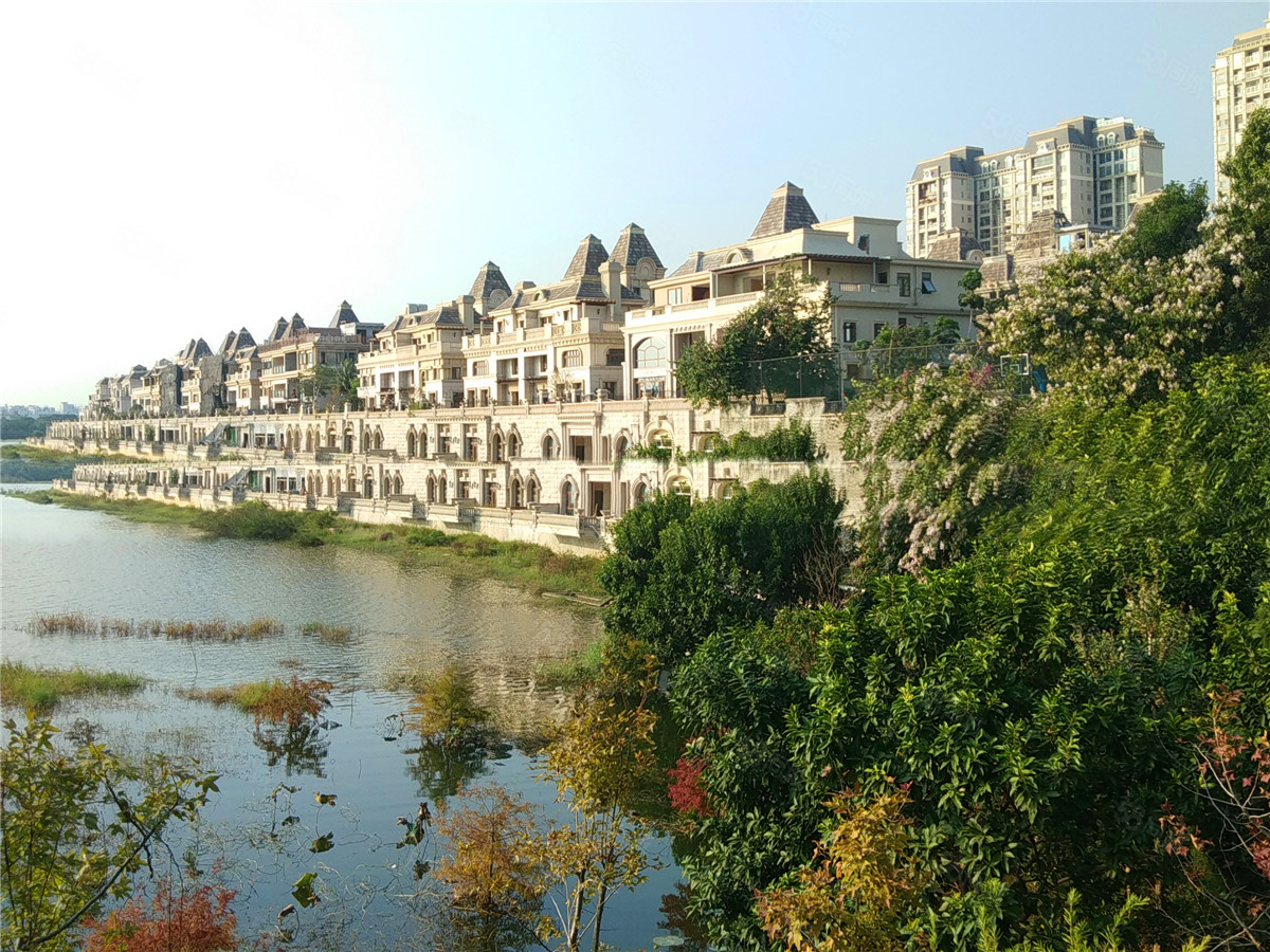 宝安御景水岸花园独栋别墅南北通透精装修满五