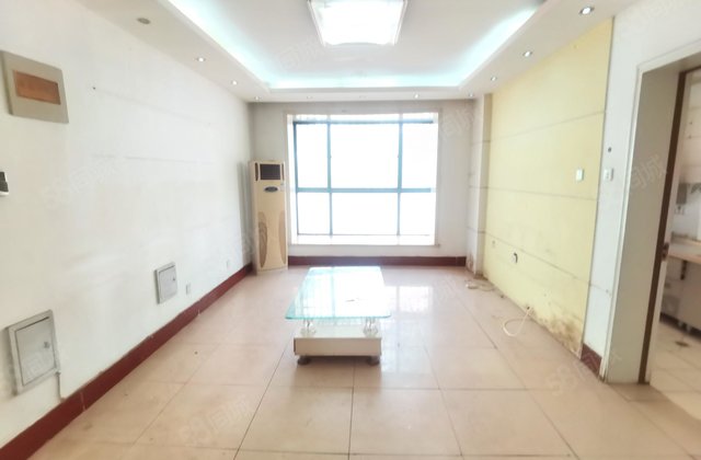 凤凰新城多层一楼 带大车库 带地上车位 上文轩!