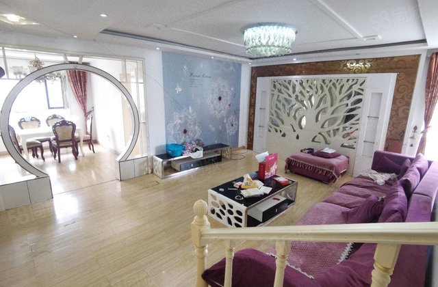 阿尔卡迪亚精装修错层140平车位储   楼层 价格可议