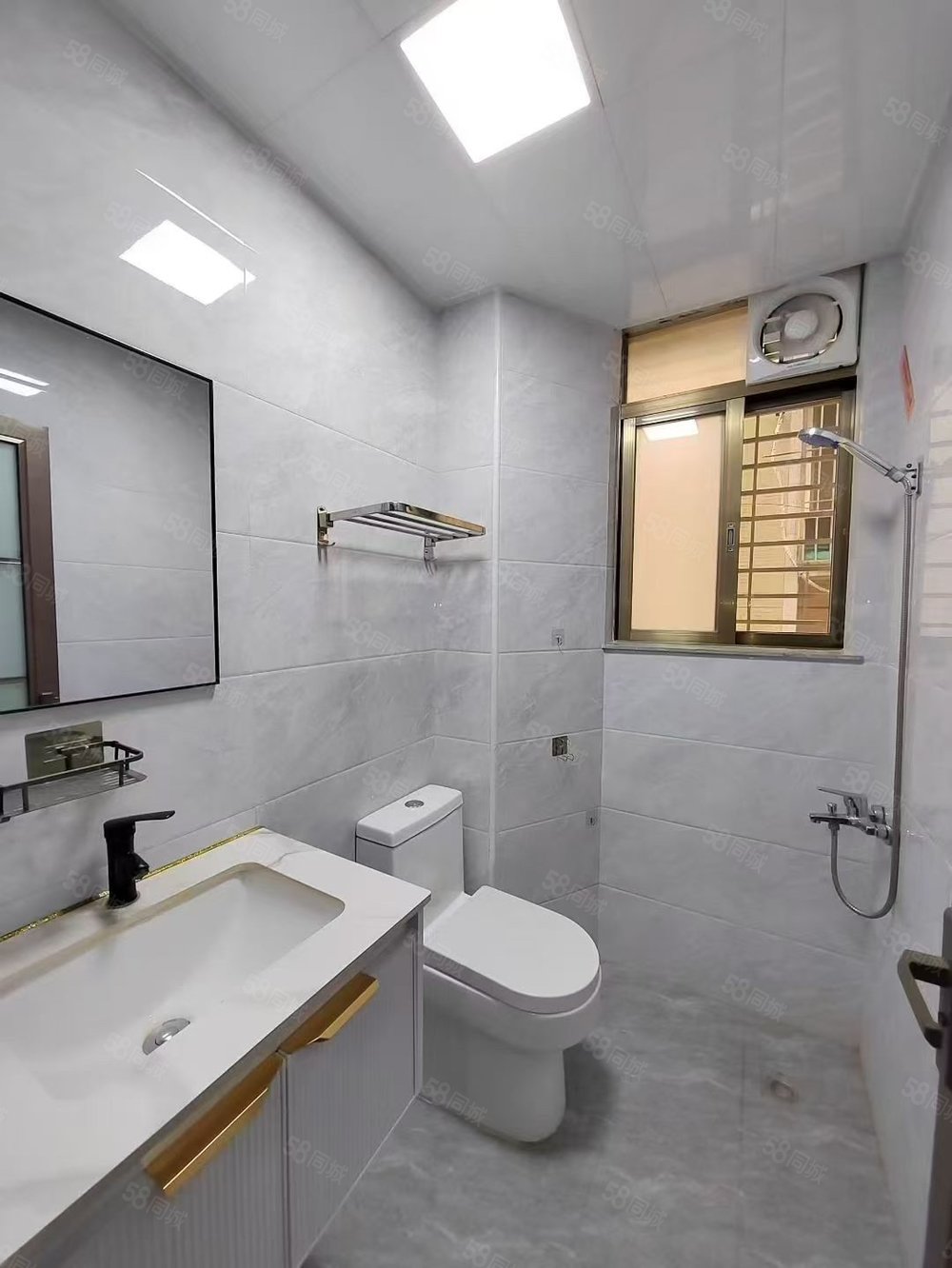 雍璟园3室2厅2卫100㎡南北39.8万