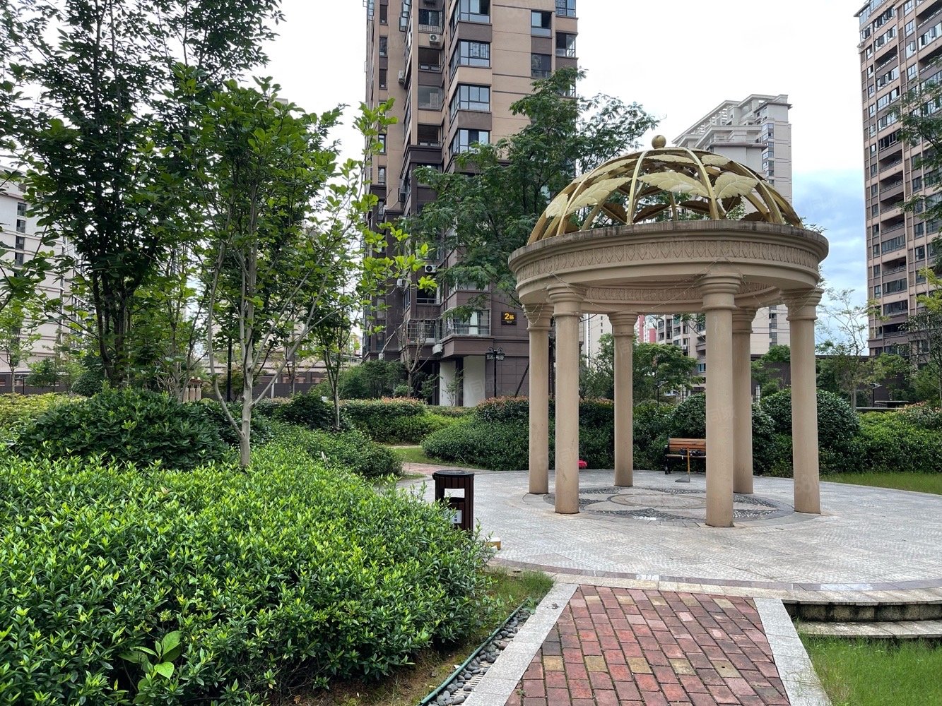 【10图】赣县中心彩虹城二期 四中四小 带产权车位 售价112万,彩虹城