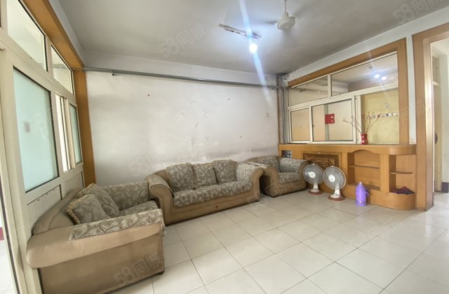 急！！单价2千多，香江三院海润公园，聊建四公司三室精装