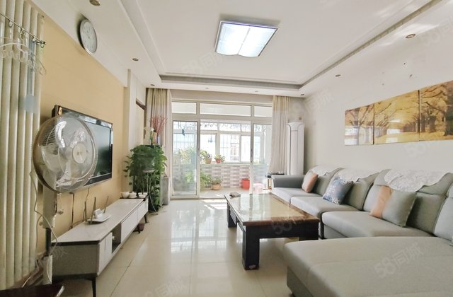 68万！阳光和实验旁边，鸿顺花园多层2楼98平两室已隔三室