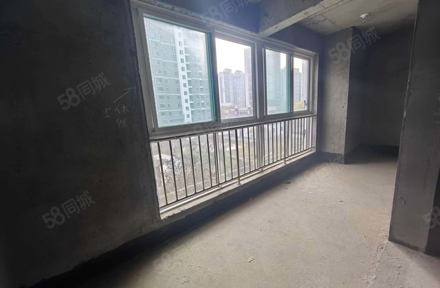 东昌东校光岳路馨润花园多层电梯洋房边户送车位地下室随时看房