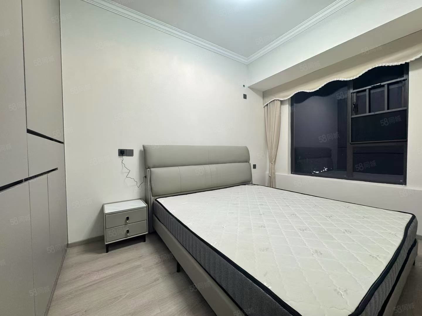 名仕公馆4室2厅2卫113㎡南北53万