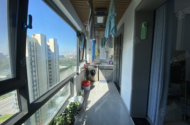 精装修 双阳台 带车储 落地窗 南排无遮挡 理想城 城市领秀
