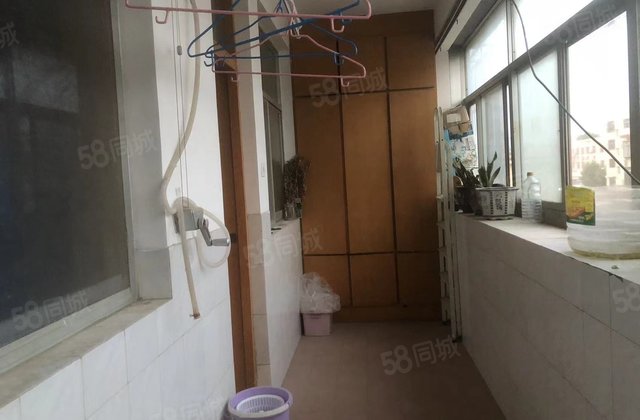 看房随时价格可议 中间楼层采光好  房东直卖 东昌中学