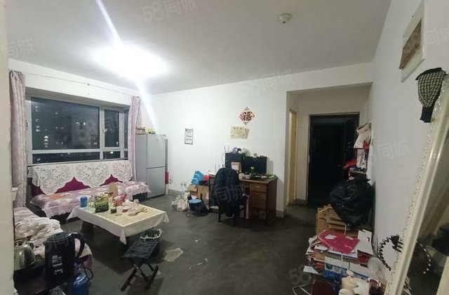 文轩本部，龙湾两室两厅带储藏室，价格可谈