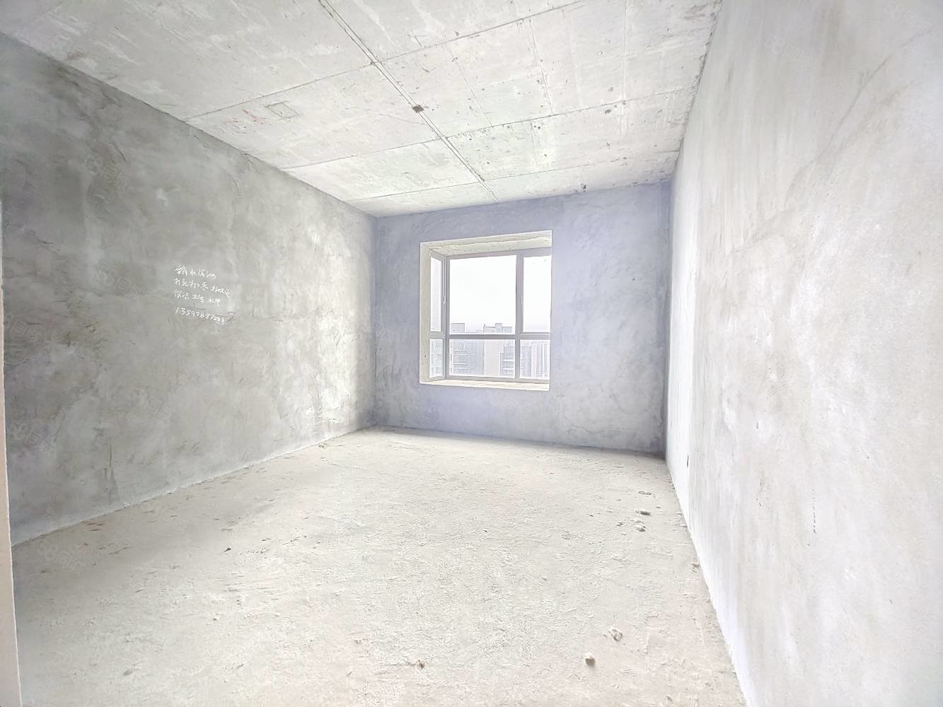 翔龙四方新城4室2厅2卫181㎡南北79.8万