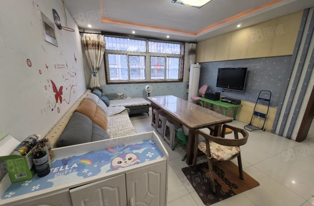 凤凰新城(东区) 满五   小三房 医疗配套成熟 中间楼层