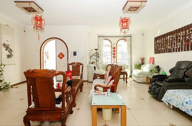 威尼斯花园4室2厅353.45㎡738万二手房图片