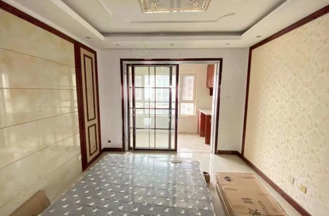 开发区星美城市广场 三室两卫 带车位储藏室 经典户型 东边户