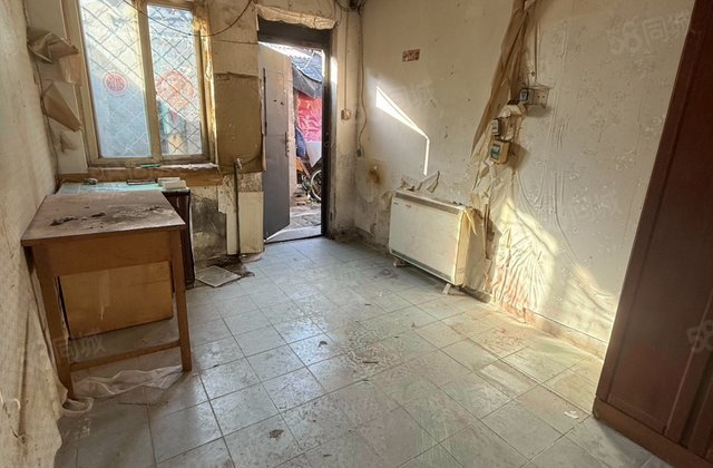 东公街胡同小区2室0厅13.6㎡198万二手房图片