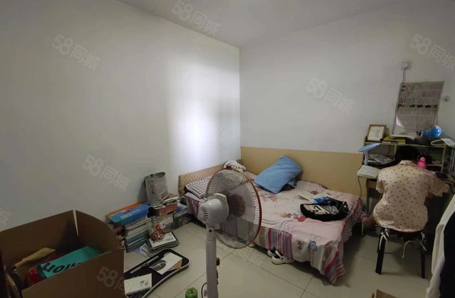 万联国际2室2厅80㎡28万二手房图片