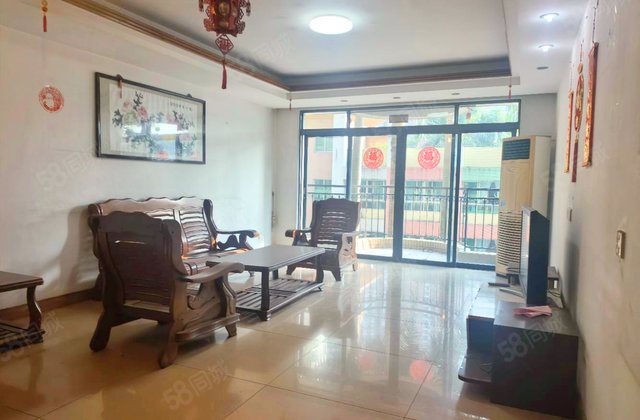 怡翠花园3室2厅136㎡175万二手房图片