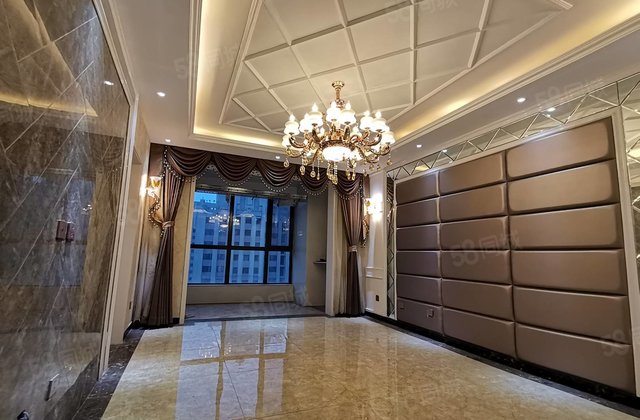 远洋新锐,首付8万地铁沿线,loft公寓,小两口幸福的家