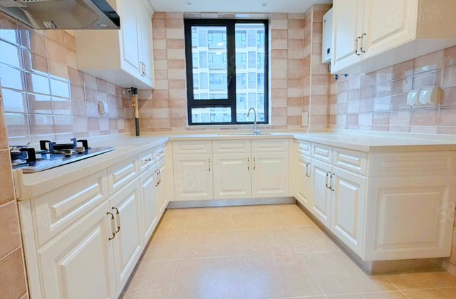 仙山花园3室2厅140㎡133万二手房图片