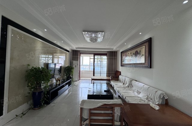 抢急月亮湾，颐馨苑，和馨园，三叶草户型，带车位储藏室，价可谈