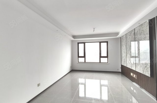 龙湖天璞3室2厅96.43㎡80万二手房图片