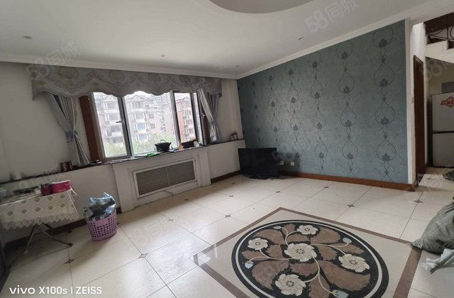 永辉花园5室3厅277㎡150万二手房图片