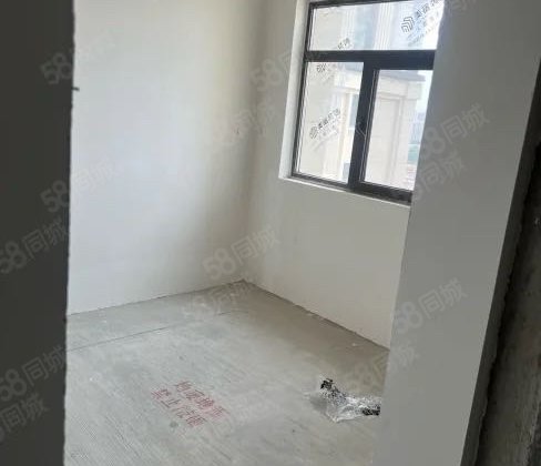 公用瑞马悦府3室2厅130㎡80万二手房图片