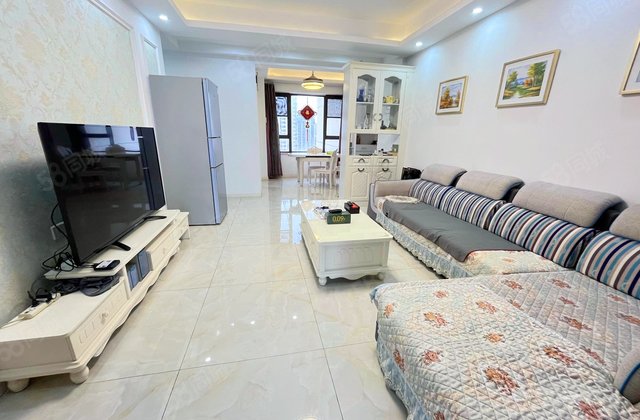 世茂大观一期南苑3室2厅117.62㎡136万二手房图片