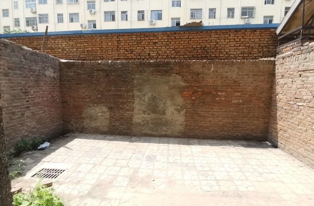 6万   亿丰旁 孝心一楼带院 正规三室 免大税 拖拉机