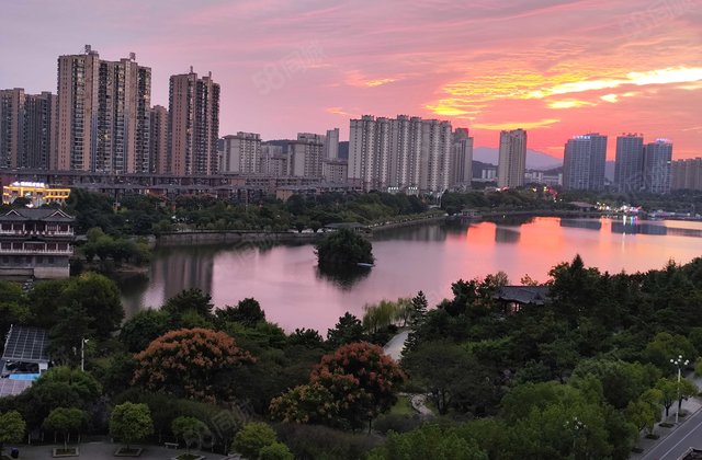 古艾城市花园3室2厅146.72㎡49.8万二手房图片