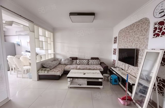 7万安家三居市中心 七中对面怡景西 馨苑小区 免大税电梯房