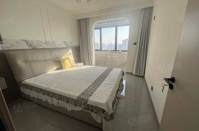 卓正丽景蓝湾(B区)2室2厅89.79㎡69万二手房图片