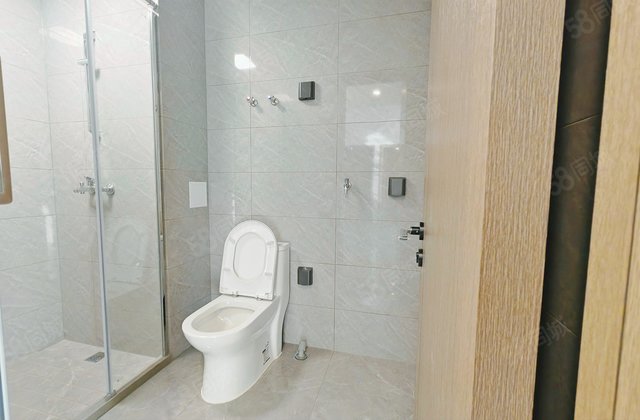 万科紫台3室2厅123.82㎡108万二手房图片