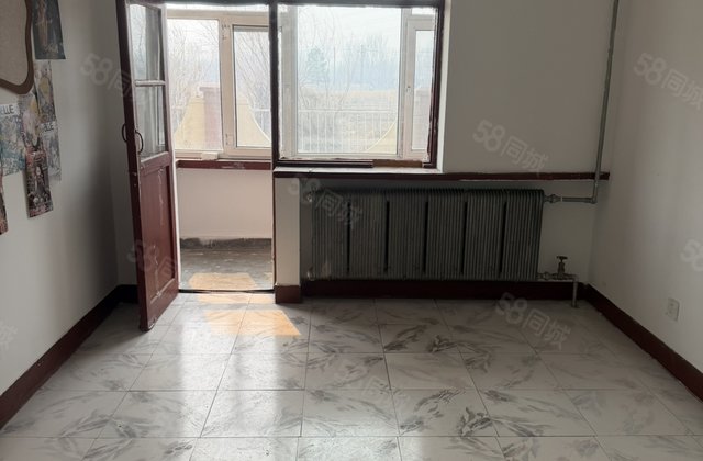 奔二小区2室1厅49.22㎡15万二手房图片