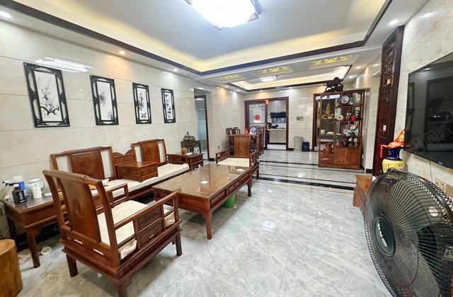 御龙湾4室2厅141.71㎡85万二手房图片