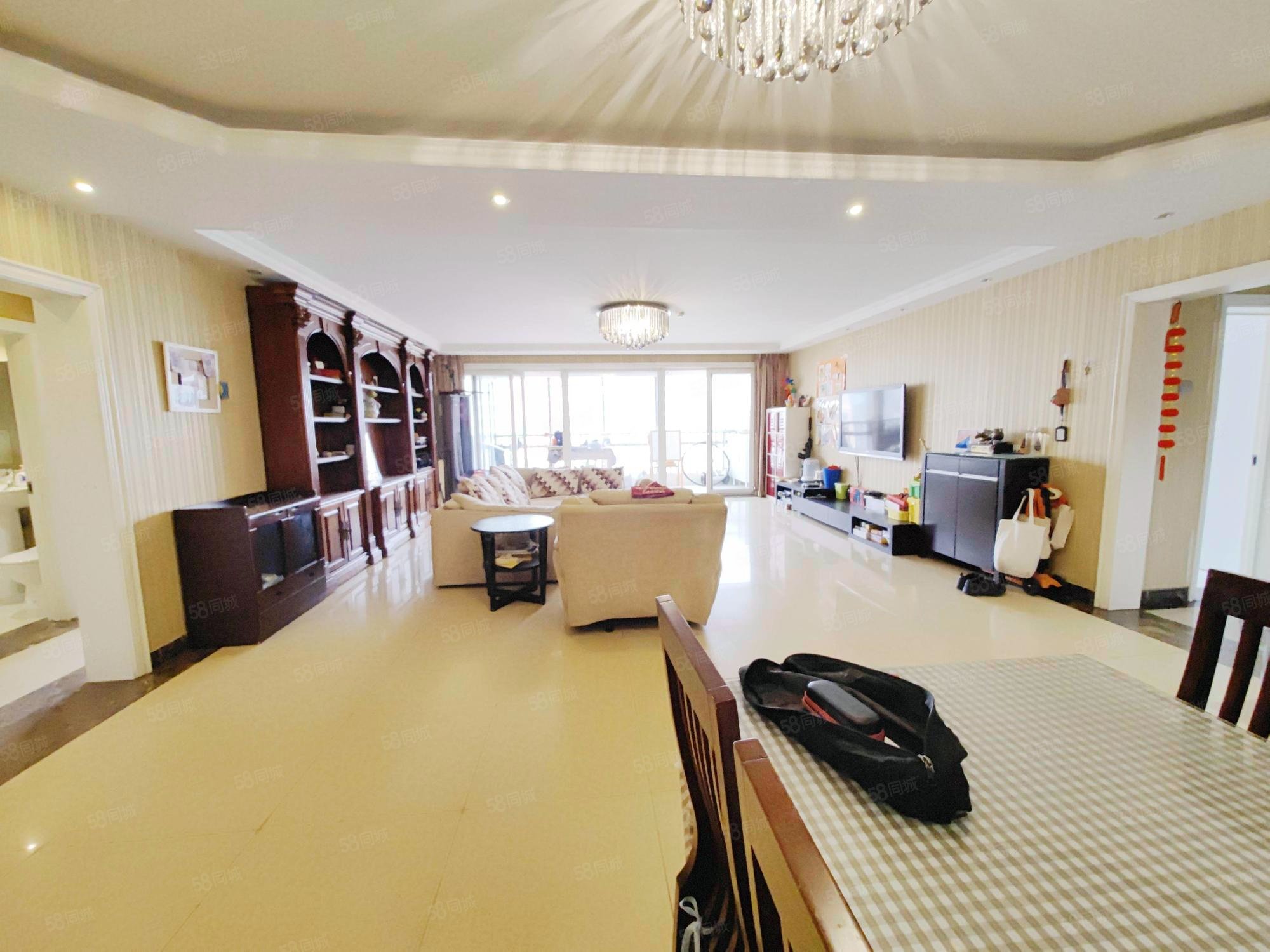 匯欣公寓3室2廳3衛(wèi)220.53㎡南北1299萬