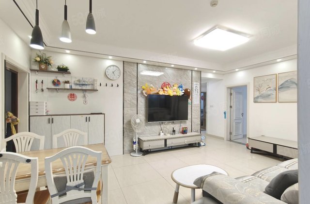 急售开发区星光和园精装三房两厅两卫送储