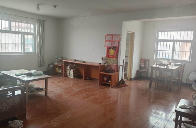 万达 五中 信合花苑 带车位 三室朝阳 东边户