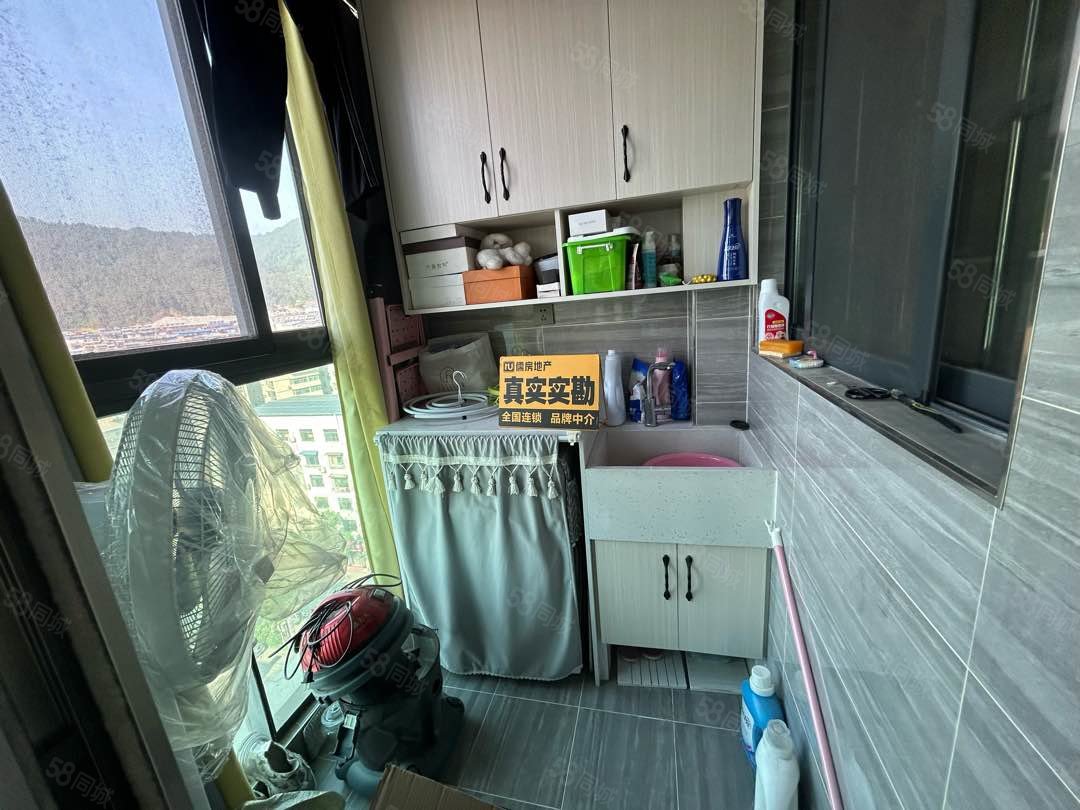 祥安东城国际花园2室2厅1卫70.09㎡南北39.8万