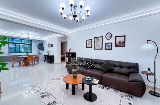 步梯二楼！！开发区东昌片区150平，三叶草户型南北通透双阳台