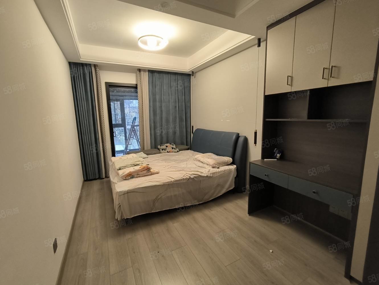 港中旅公元6室2厅3卫230㎡南北196万