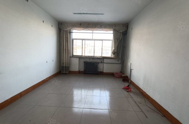 市委附近家属院 东昌总校 三室朝阳 停车方便