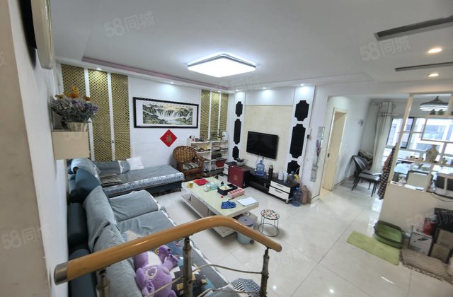 阿卡错层128平带车位地下室免大税光明七中