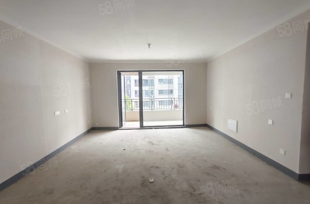 保利城4室2厅140㎡108万二手房图片