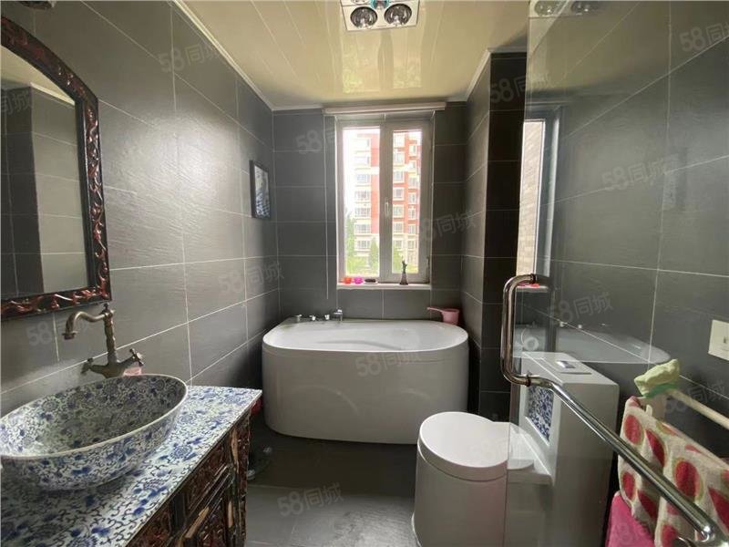 龙熙顺景丁区龙景湾2室2厅11235平米